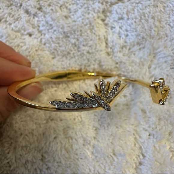 Gold Nadri 'Solas' Crystal Hinge Bangle Bracelet - Picture 3 of 8